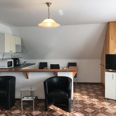 Gitta Apartman Бік Екстер'єр фото