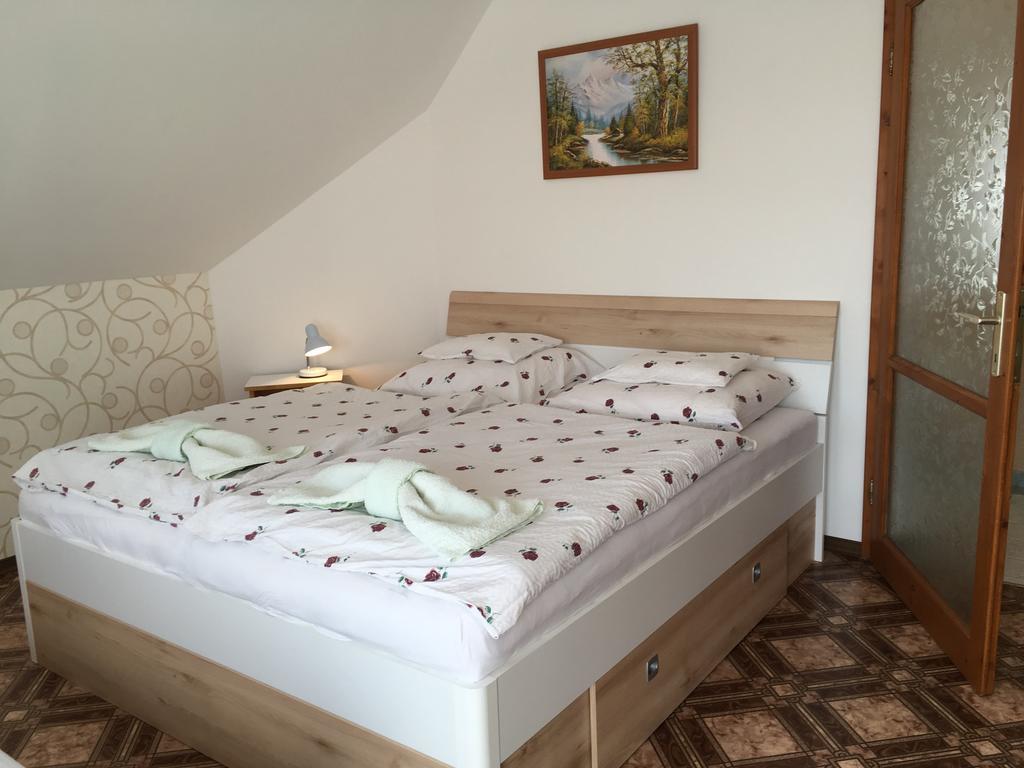 Gitta Apartman Бік Екстер'єр фото