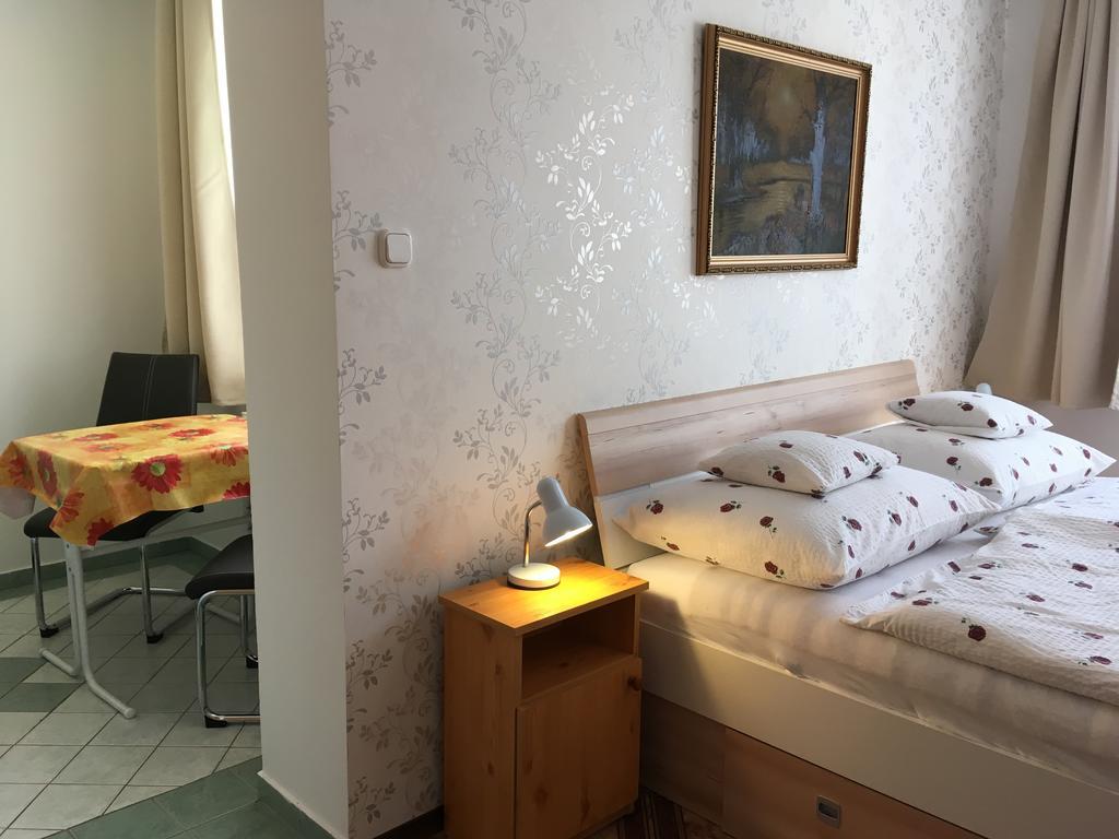 Gitta Apartman Бік Екстер'єр фото